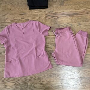 Stylish Mauve Scrub Set